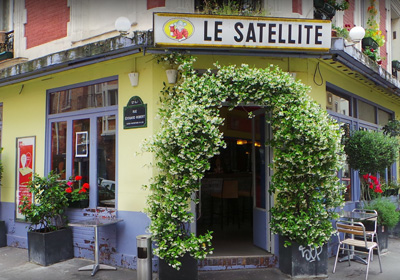 Le Satellite